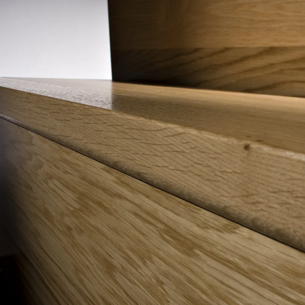 Kahrs 15mm Massiv trappenese Eik Nou. Greige 60x35mm, 183 cm v:8958849 Kahrs 15mm Massiv trappenese Eik Nou. Greige 60x35mm, 183 cm v:8958849